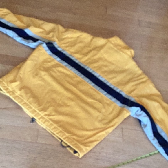 Abercrombie Fitch Performance sz small Yellow with navy/light blu… - Picture 13 of 13